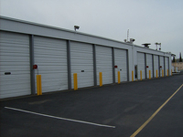  Profile Photos of Diamond Mitsubishi Fuso 1505 N. 4th Street - Photo 2 of 8