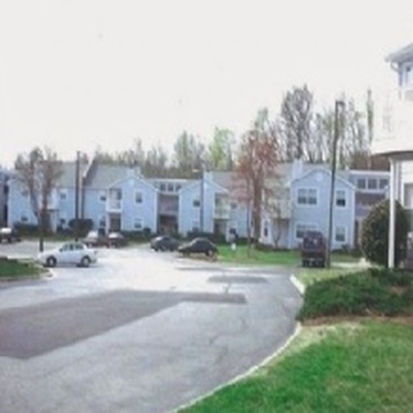  Profile Photos of Sedgefield Square Apartments 4215 Bernau Ave - Photo 5 of 5