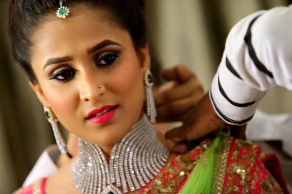  New Album of Get Your Makeup 7652/1 Birla Lines - Photo 6 of 13