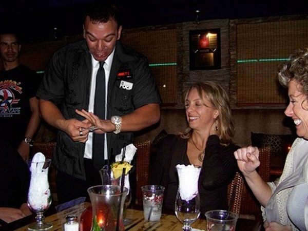Magicians Miami� Profile Photos of Magician Marti Mill 7911 Carlyle Ave #2 - Photo 5 of 8
