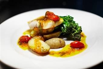 Mediterranean scallops Profile Photos of La Serviette Blanche 4, Rue La Fontaine, - Photo 4 of 17