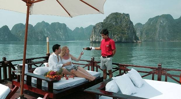  Profile Photos of Hanoi to Halong bay no 3 phan huy ich, badinh - Photo 1 of 5