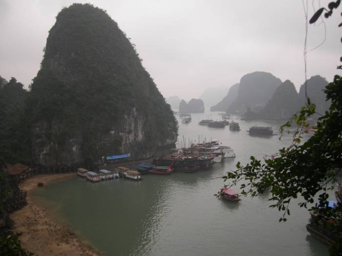  Profile Photos of Hanoi to Halong bay no 3 phan huy ich, badinh - Photo 2 of 5