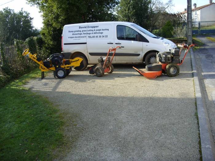  Profile Photos of David Cropper stump grinding and jungle busting services. Rue Marcel Chapon - Photo 1 of 1