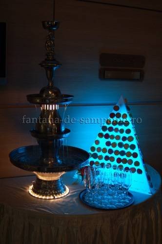  Fantana de sampanie of Fantana de Sampanie Principatele Unite 2 - Photo 54 of 87