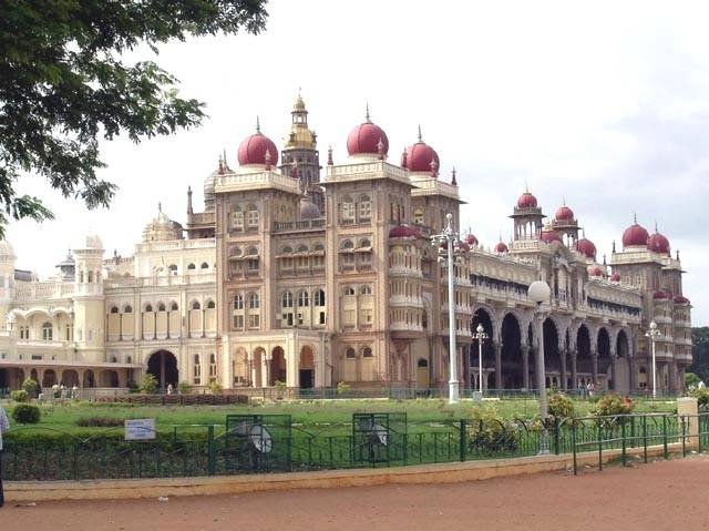  Hotel -booking-Domestic of Shree Ganesh Tours & Travels -Ahmedabad 114 Sarvopari Mall , Bhuyangdev 4-Rasta, Sola Road - Photo 3 of 6