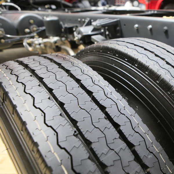  Profile Photos of Brooks Tire Company 3665 Blue Ridge Blvd - Photo 3 of 4