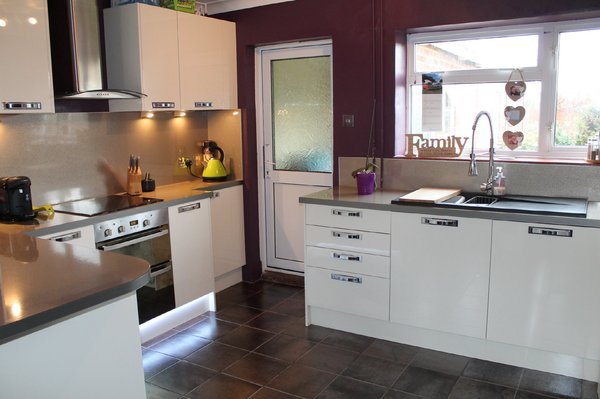  Profile Photos of Parson Ltd Caxton House Victoria Road - Photo 3 of 6