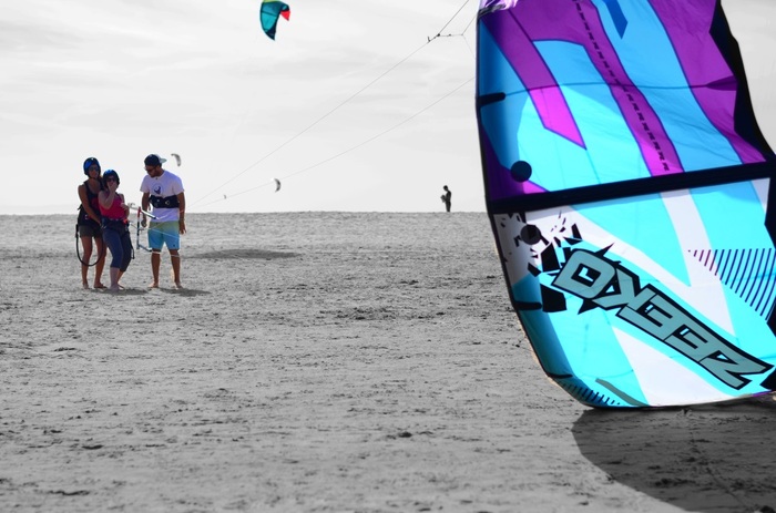 beginner kiteboarding lesson Tarifa Profile Photos of Addict kitesurfing school Tarifa Calle bailÃ©n 42A - Photo 4 of 6