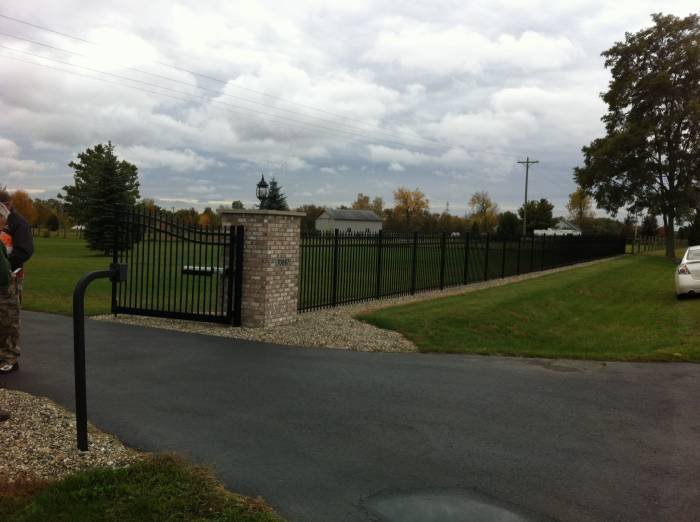  Profile Photos of Custom Fence Company 2265 reum rd - Photo 28 of 49