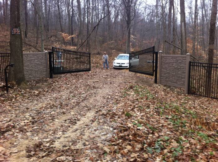  Profile Photos of Custom Fence Company 2265 reum rd - Photo 30 of 49