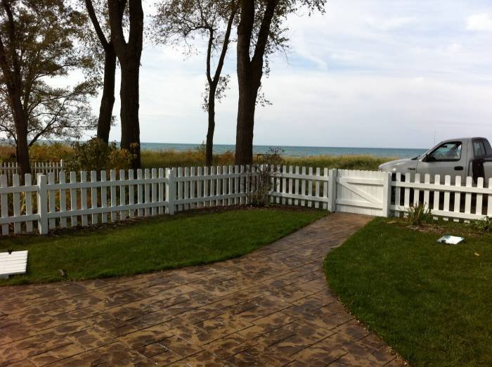  Profile Photos of Custom Fence Company 2265 reum rd - Photo 6 of 49