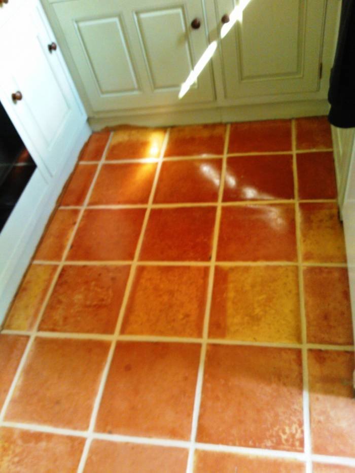  Profile Photos of West Surrey Tile Doctor 65 Gloucester Road - Photo 3 of 3