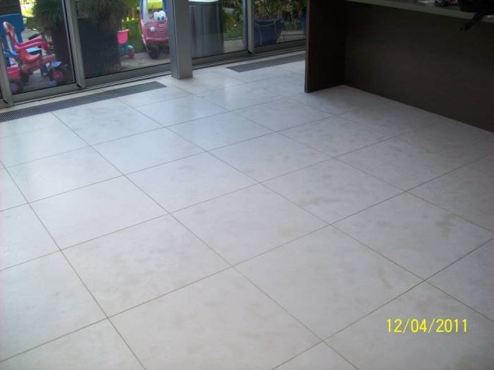  Profile Photos of East Surrey Tile Doctor 34 Mollison Drive - Photo 3 of 3