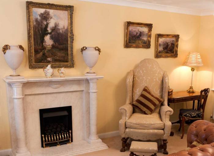  Profile Photos of VB Antiques and Interiors Dodwell Trading Park, Evesham Road - Photo 10 of 118