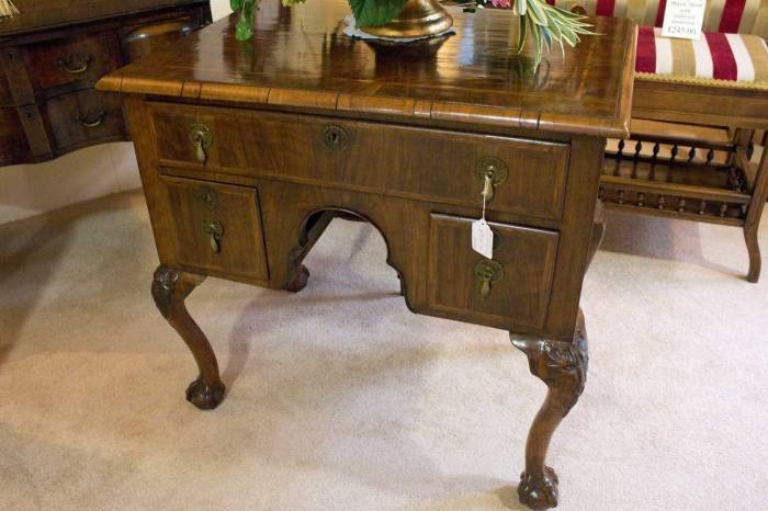 Profile Photos of VB Antiques and Interiors Dodwell Trading Park, Evesham Road - Photo 44 of 118
