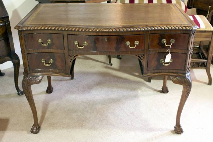  Profile Photos of VB Antiques and Interiors Dodwell Trading Park, Evesham Road - Photo 48 of 118