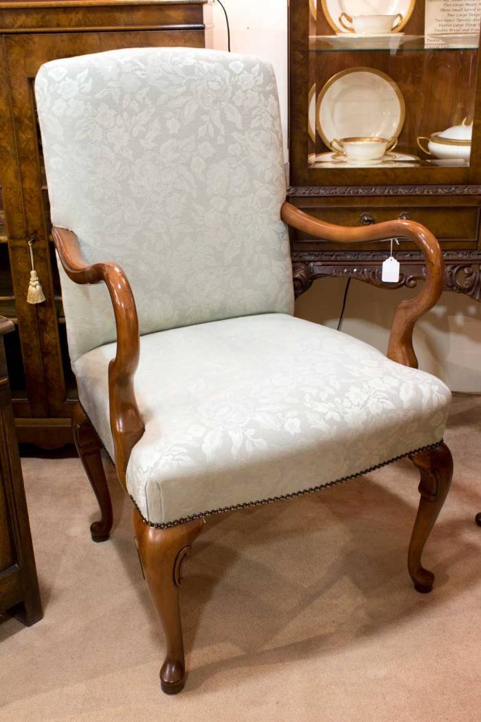  Profile Photos of VB Antiques and Interiors Dodwell Trading Park, Evesham Road - Photo 80 of 118