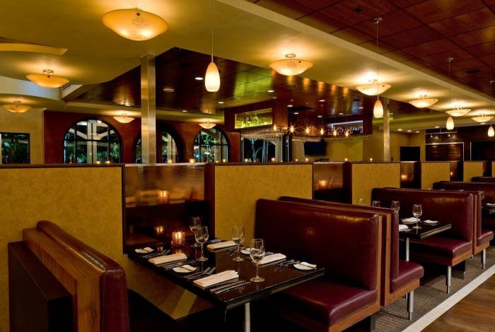  Profile Photos of M Waterfront Grille Restaurant 4300 Gulf Shore Blvd. N. - Photo 6 of 8