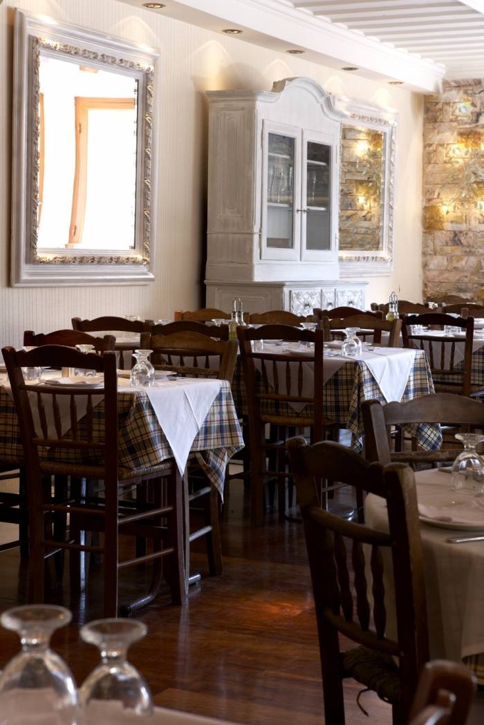  Profile Photos of Elaia Restaurant 16 Erechtheos & Erotokritou str. - Photo 5 of 6