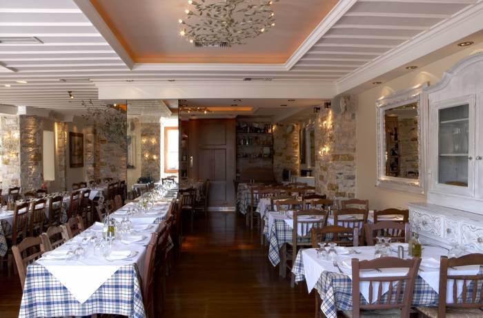  indoors area of Elaia Restaurant 16 Erechtheos & Erotokritou str. - Photo 10 of 12