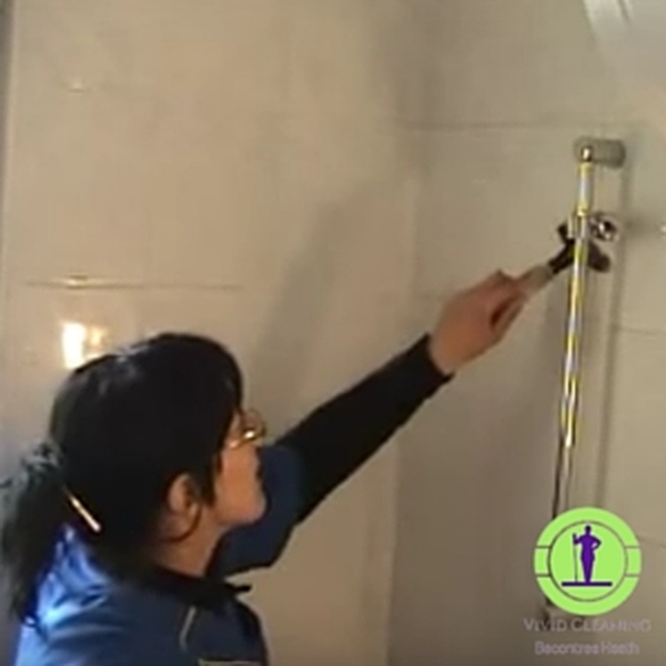  Profile Photos of Vivid Cleaning Becontree Heath 12a Porters Avenue - Photo 3 of 4