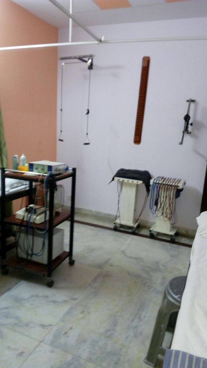  Clinic Photo of Eva Physiotherapy & Wellness Clinic 249, Suryodya Appt, Pocket-8, Sector-12, Dwarka, West Delhi - Photo 8 of 9
