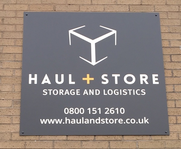  Profile Photos of Haul and Store Unit 17 Admiralty Way - Photo 2 of 6