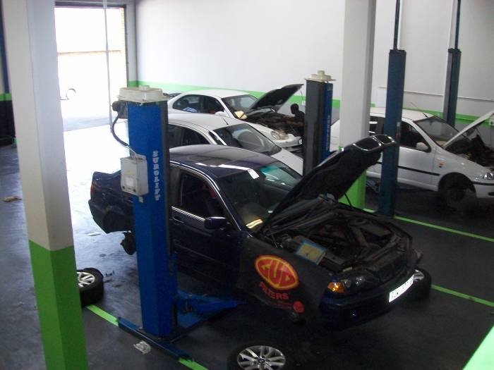 Part of Midrand workshop Profile Photos of Top Care Auto Clinic e-CAR 778 Richards Dr, Unit 3, Cnr. Richards Dr & Suttie Ave, Halfway House, - Photo 1 of 11