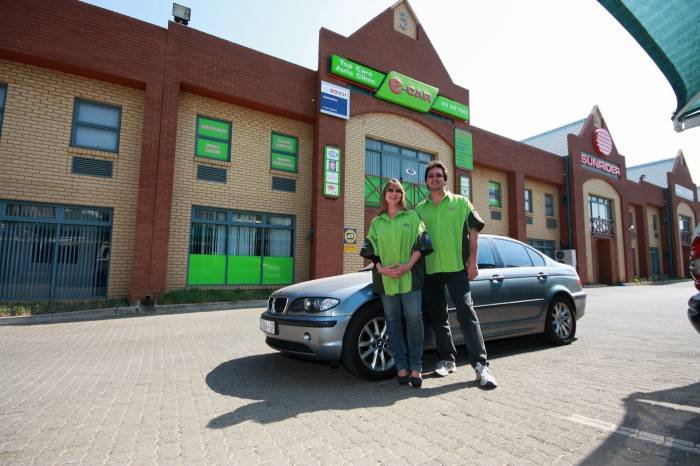 Outside view of our premises in Midrand Profile Photos of Top Care Auto Clinic e-CAR 778 Richards Dr, Unit 3, Cnr. Richards Dr & Suttie Ave, Halfway House, - Photo 7 of 11