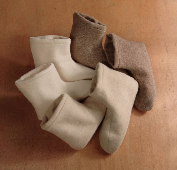 CASHMERE SLIPPERS AND BOOTEES<br />
We have created a range of products with your relaxation at home in mind, because you love comfort and warmth whilst maintaining your sense of style. <br />
On sale at: www.cashmere-wool.co.uk Profile Photos of Cashmerewool Piazza XXV Aprile, 2/F - Photo 7 of 21 CASHMERE SLIPPERS AND BOOTEES<br />
We have created a range of products with your relaxation at home in mind, because you love comfort and warmth whilst maintaining your sense of style. <br />
On sale at: www.cashmere-wool.co.uk Profile Photos of Cashmerewool Piazza XXV Aprile, 2/F - Photo 7 of 21