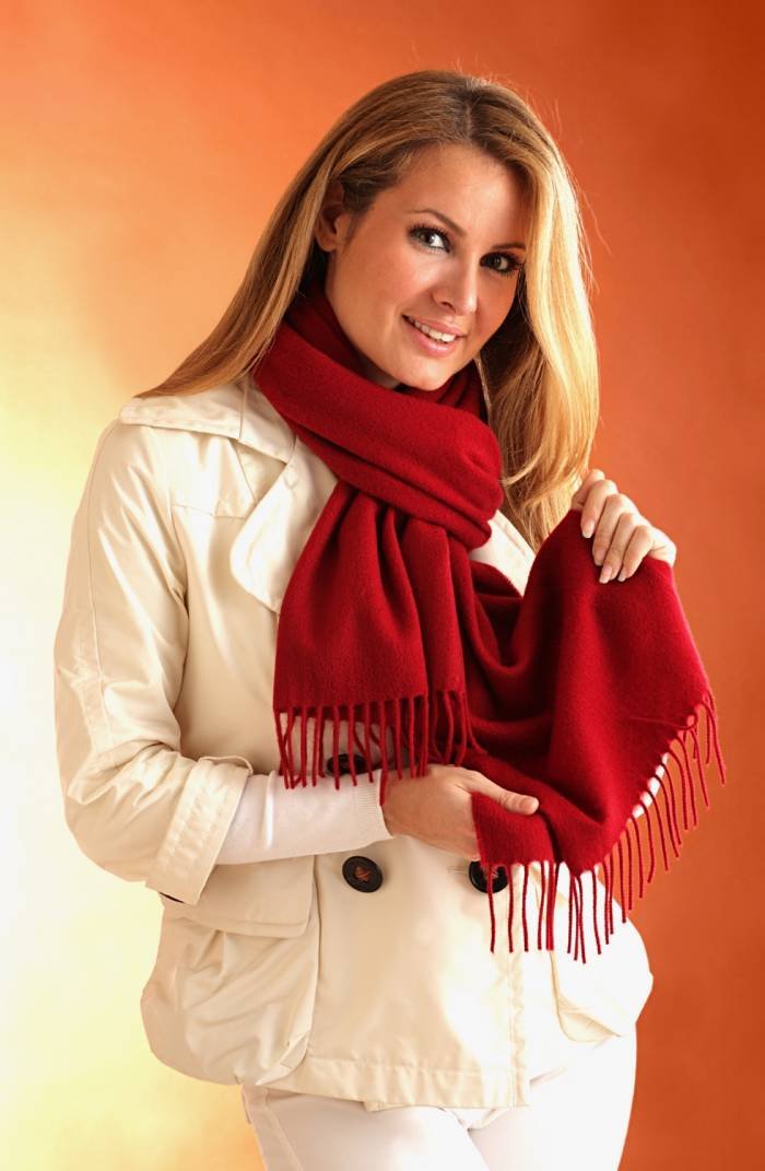 PURE TOP QUALITY CASHMERE STOLE AND SHAWL ARMONY<br />
For this stole we use the best quality of Cashmere and it's created with a natural thistles processing, to obtain a more delicate working that does not break the fibre and keeps the properties intact.<br />
On s Profile Photos of Cashmerewool Piazza XXV Aprile, 2/F - Photo 17 of 21 PURE TOP QUALITY CASHMERE STOLE AND SHAWL ARMONY<br />
For this stole we use the best quality of Cashmere and it's created with a natural thistles processing, to obtain a more delicate working that does not break the fibre and keeps the properties intact.<br />
On s Profile Photos of Cashmerewool Piazza XXV Aprile, 2/F - Photo 17 of 21