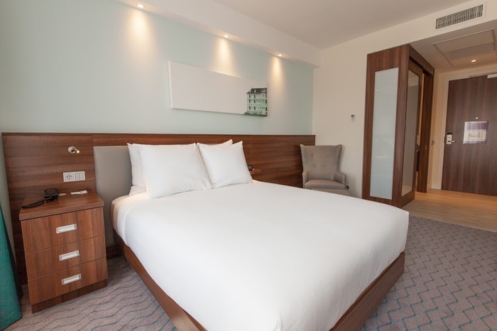 Queen Accessible Room Photos of Hampton by Hilton Amsterdam Centre East Panamalaan 188-196 - Photo 3 of 12