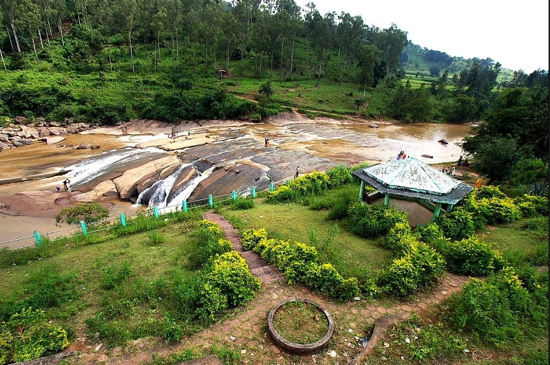  Pricelists of Vizag Araku Tourism Package #13-9-7, Dandu Bazar Road Jagadamba - Photo 3 of 10
