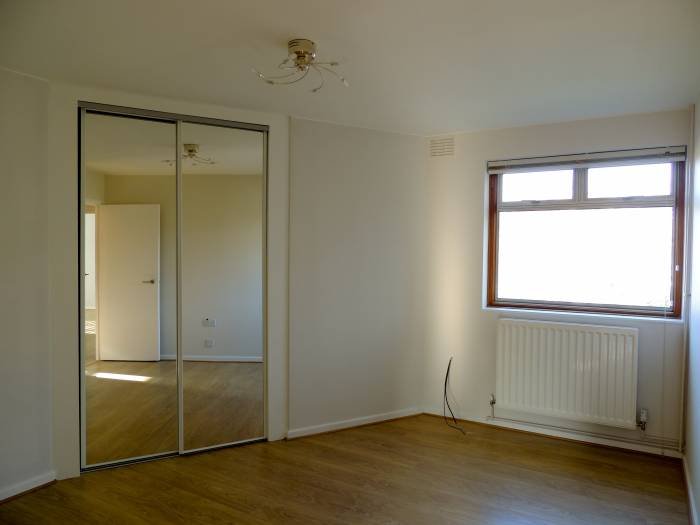  Profile Photos of ProperTK Ltd 6b Beacon Hill - Photo 4 of 9