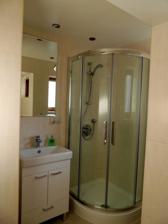  Profile Photos of ProperTK Ltd 6b Beacon Hill - Photo 7 of 9