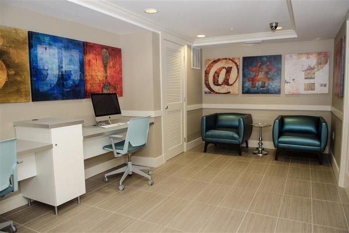  Profile Photos of Gables Grand Plaza 353 Aragon Avenue - Photo 6 of 7