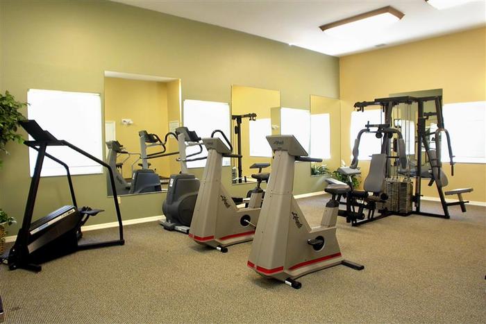  Profile Photos of Coconut Palm Club Apartments 5400 Northwest 55th Boulevard - Photo 4 of 6