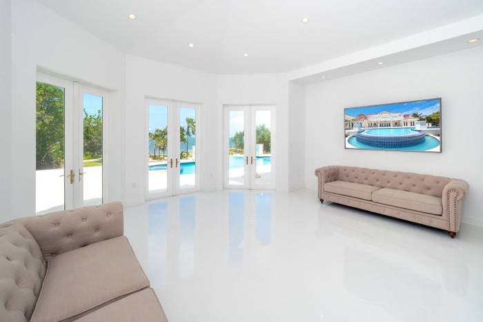  New Album of International Realty Group Ltd. One Artillery Court, 161 Shedden Road, P.O. Box 2390GT - Photo 3 of 6