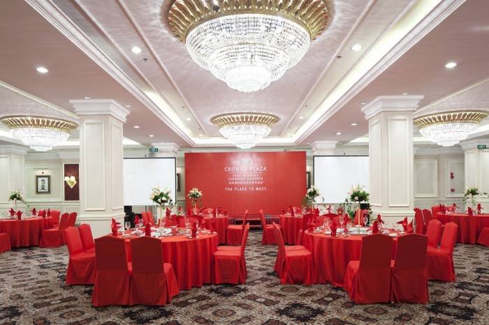 Grand Ballroom Meeting & Events of Crowne Plaza Hotel & Suites Landmark Shenzhen Number 3018, Nanhu Road - Photo 1 of 3