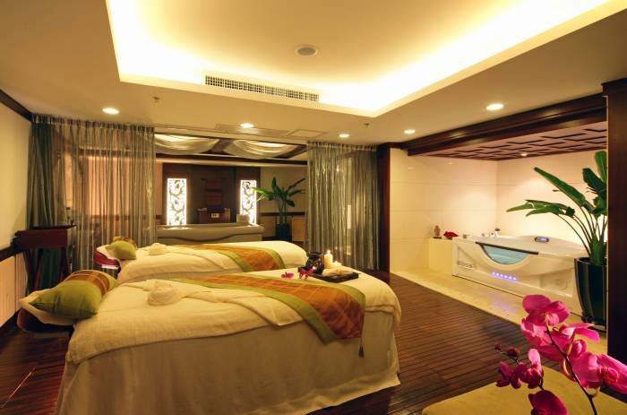 Yuan Spa Spa & Health Club of Crowne Plaza Hotel & Suites Landmark Shenzhen Number 3018, Nanhu Road - Photo 1 of 3