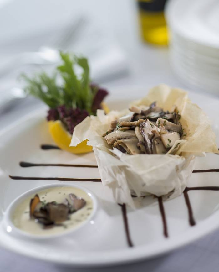Prego - Porcini mushroom pie with truffle cheese fondue<br />
 Food & Beverage of Crowne Plaza Hotel & Suites Landmark Shenzhen Number 3018, Nanhu Road - Photo 5 of 8