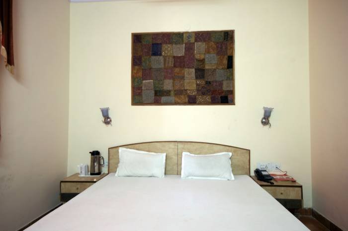  Profile Photos of affordable hotels in jaipur Hotel Meenakshi Palace Adjoining DRM Office, Near Railway Station, Ram Mandir Road Jaipur (Rajasthan) - - Photo 11 of 12