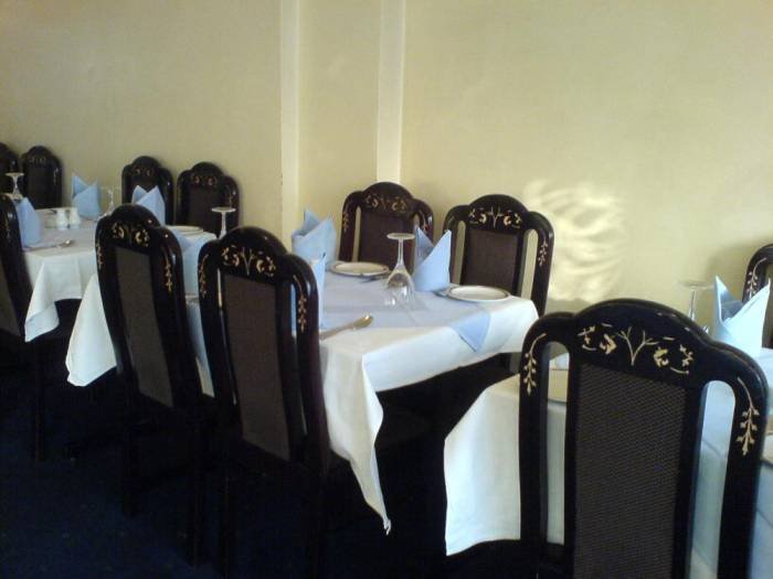  Profile Photos of T Raj Tandoori Restaurant 133 - 135 Brighton Road - Photo 1 of 4