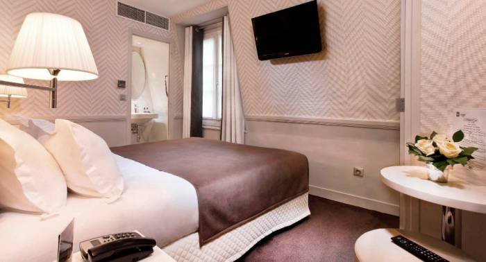  Profile Photos of Hotel Longchamp ElysÃ©es 68, rue de Longchamp - Photo 8 of 14