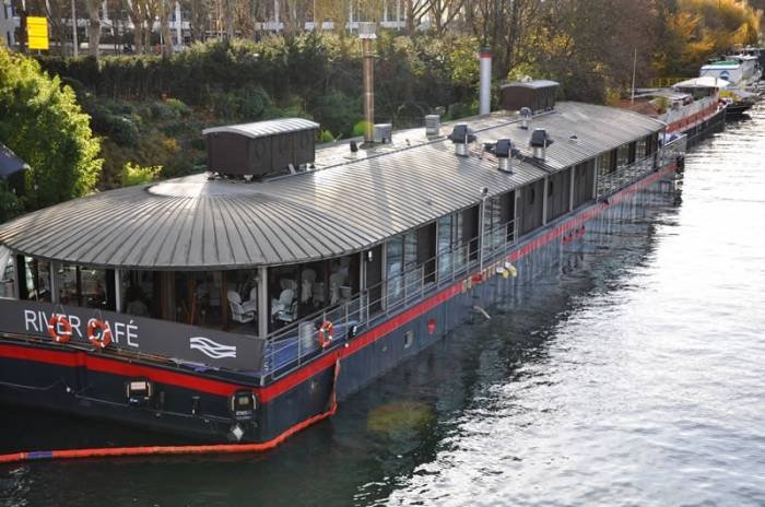  Profile Photos of River CafÃ© 146 Quai de Stalingrad - Photo 12 of 22