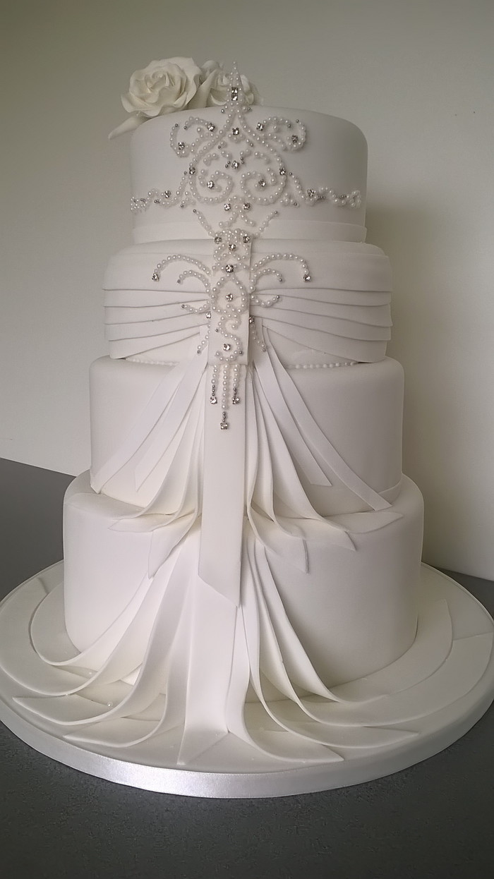 classic wedding cake Latest Wedding Cakesby Dream Wedding Creations of Dream Wedding Creations Eastleigh Road - Photo 2 of 13