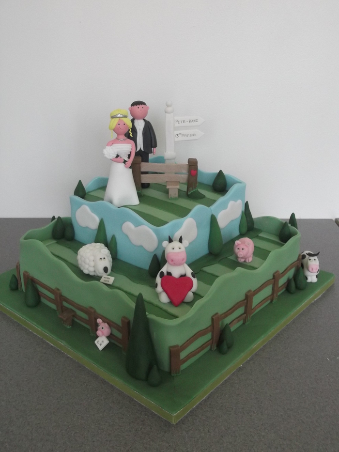 love on the farm wedding cake Latest Wedding Cakesby Dream Wedding Creations of Dream Wedding Creations Eastleigh Road - Photo 6 of 13