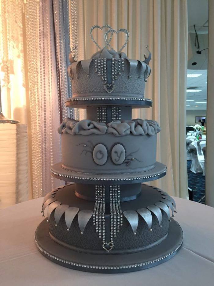 grey silver wedding cake Latest Wedding Cakesby Dream Wedding Creations of Dream Wedding Creations Eastleigh Road - Photo 7 of 13