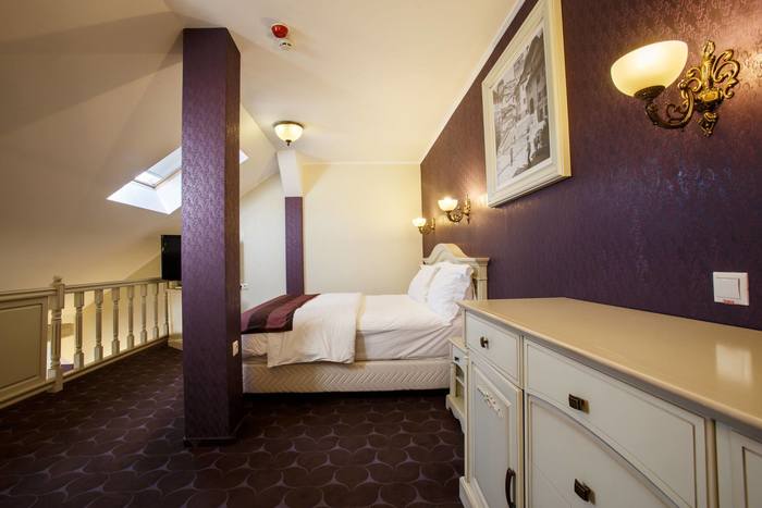 Guest Room at DoubleTree by Hilton Hotel Sighisoara - Cavaler Profile Photos of DoubleTree by Hilton Hotel Sighisoara - Cavaler 6 Consiliul Europei St. - Photo 6 of 17 Guest Room at DoubleTree by Hilton Hotel Sighisoara - Cavaler Profile Photos of DoubleTree by Hilton Hotel Sighisoara - Cavaler 6 Consiliul Europei St. - Photo 6 of 17